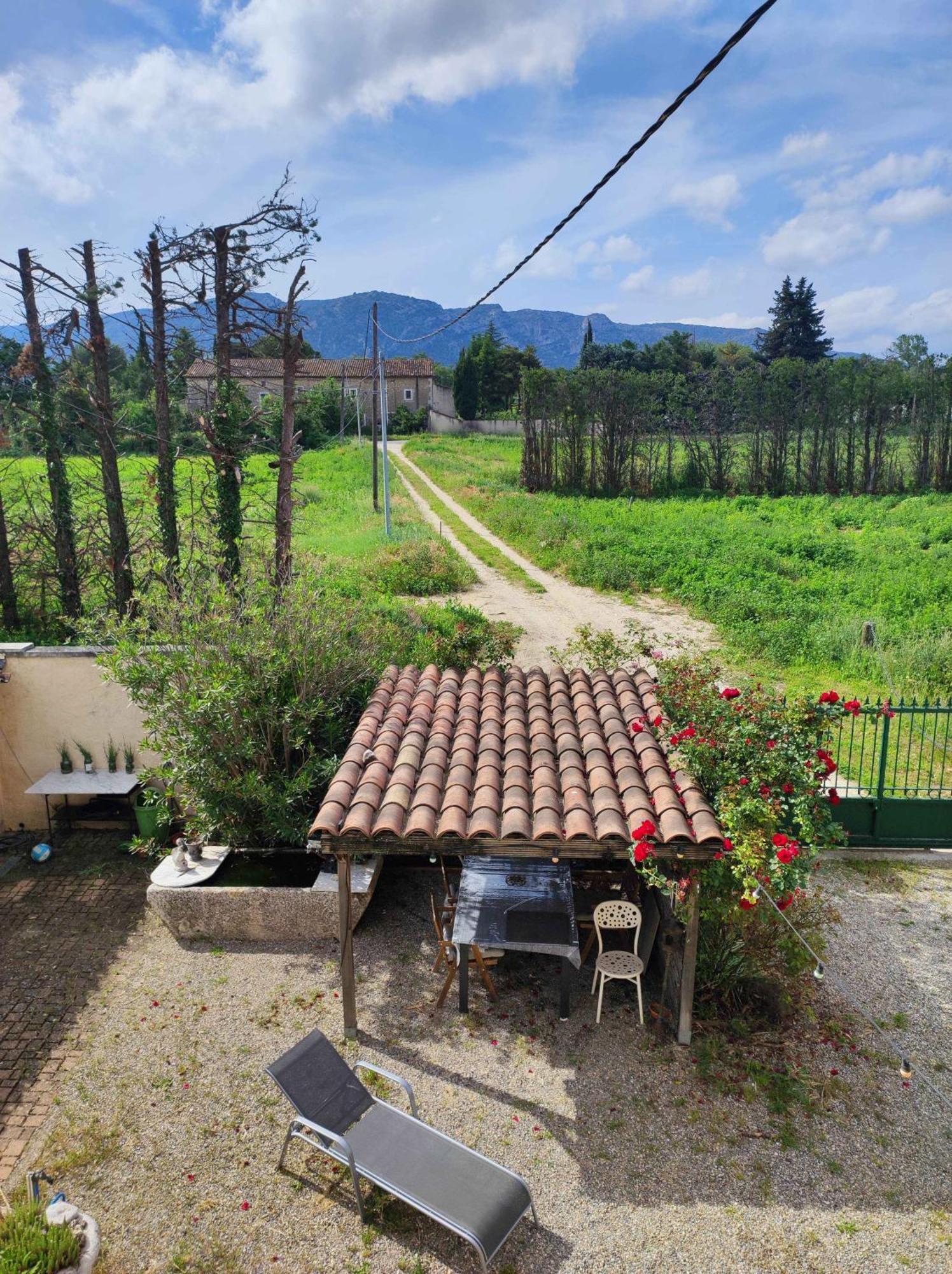 Chambre 3 Personnes Avec Salle De Bain Dans Mas Du Luberon Robion en Luberon Eksteriør billede