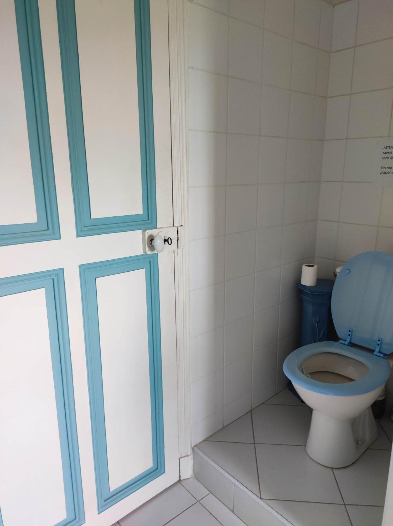 Chambre 3 Personnes Avec Salle De Bain Dans Mas Du Luberon Robion en Luberon Eksteriør billede